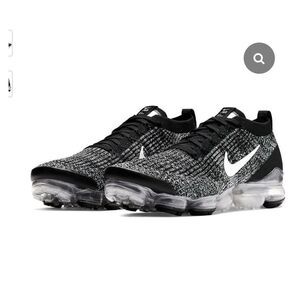 Nike Air VaporMax Flyknit 3 Oreo size 9.5 new